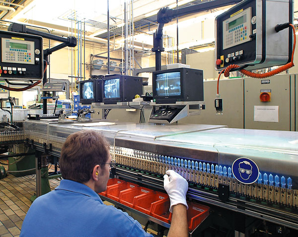 Производство ламп накаливания на фабрике Philips в Эйндховене