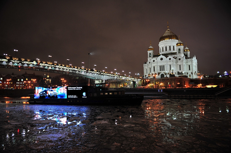 Единственные в Москве и России суперформатные цифровые экраны на борту судна ледового класса